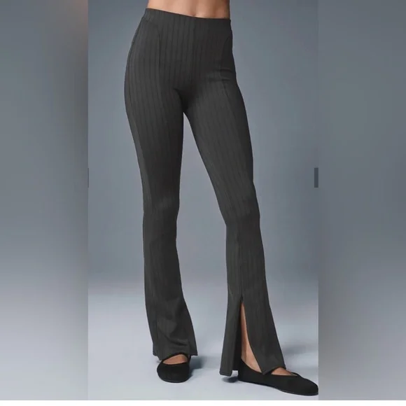 ALO Yoga Charcoal Ribbed Split-Hem Bootcut Pants - Picture 1 of 12